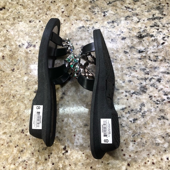 Shoes - Grandco Rhinestone Flowers Sandals